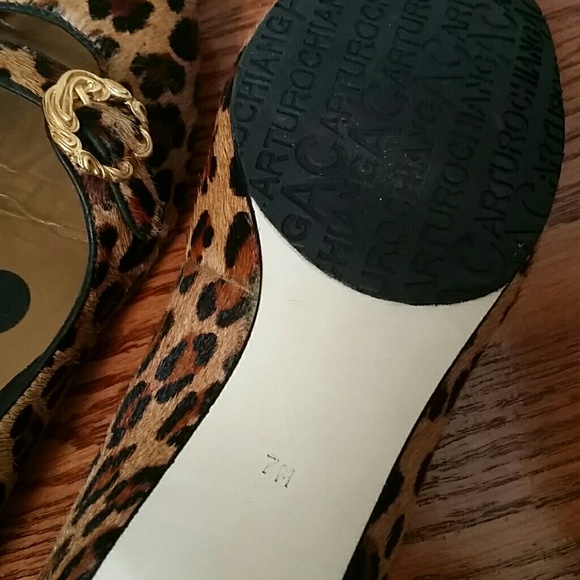 Arturochiang animal print flat with gold buckle. - Picture 7 of 7